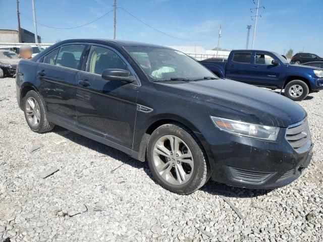 2015 Ford Taurus SE