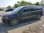 2016 Chrysler Town & Country S