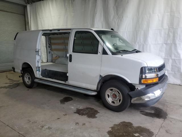 2022 Chevrolet Express G2500