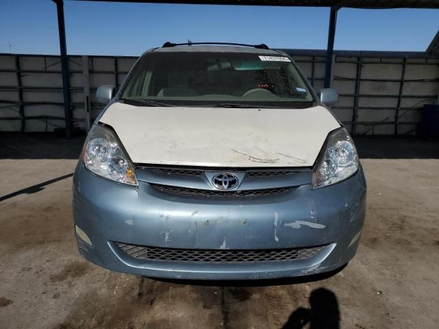 2007 Toyota Sienna XLE