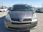 2004 Toyota Sienna XLE