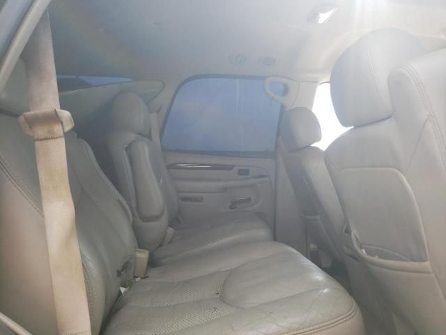 2004 Cadillac Escalade Luxury