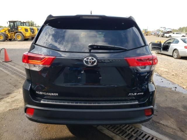 2018 Toyota Highlander SE