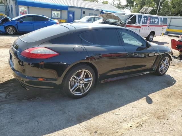 2012 Porsche Panamera 2