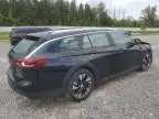 2019 Buick Regal Tourx Essence