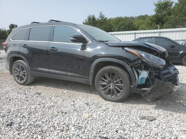 2019 Toyota Highlander SE