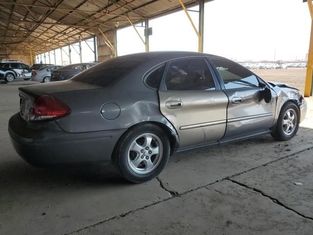 2004 Ford Taurus SE