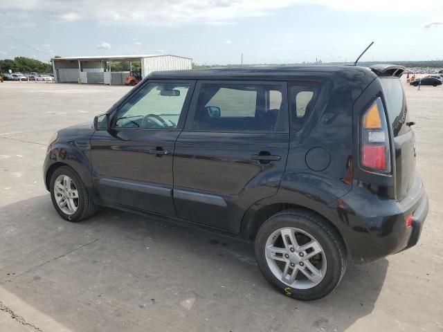 2011 KIA Soul +