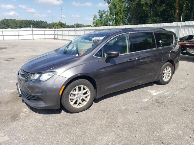 2020 Chrysler Voyager LXI