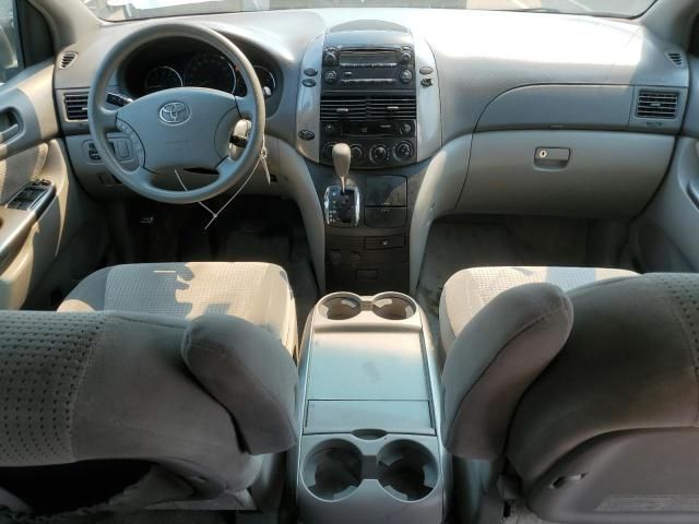 2006 Toyota Sienna CE