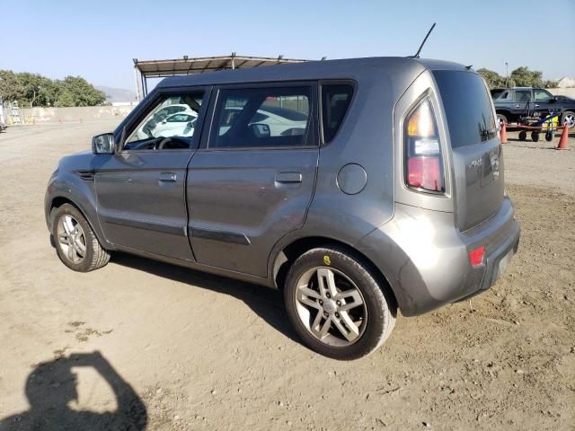 2010 KIA Soul +