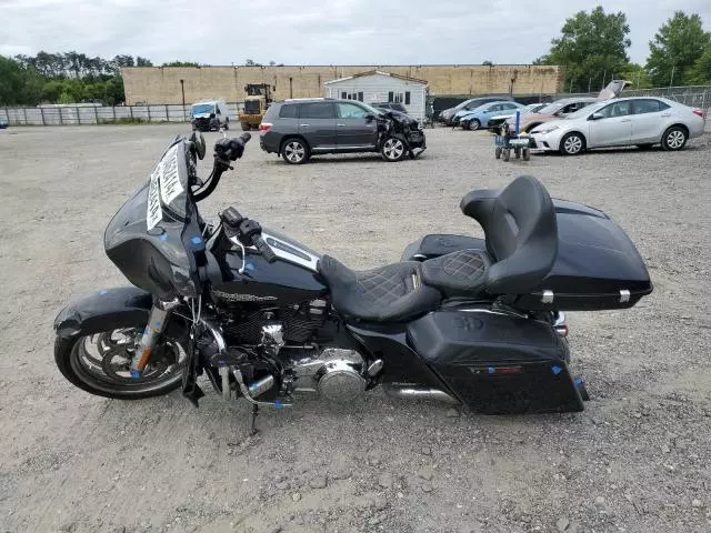 2017 Harley-Davidson Flhxs Street Glide Special