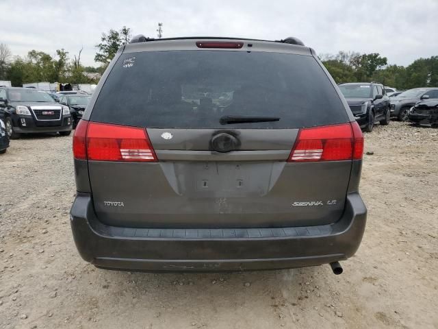 2004 Toyota Sienna CE