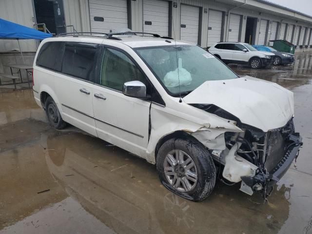 2010 Chrysler Town & Country Limited