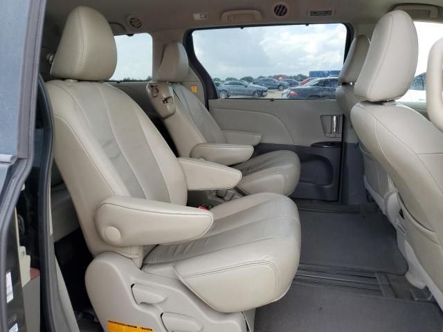 2012 Toyota Sienna XLE