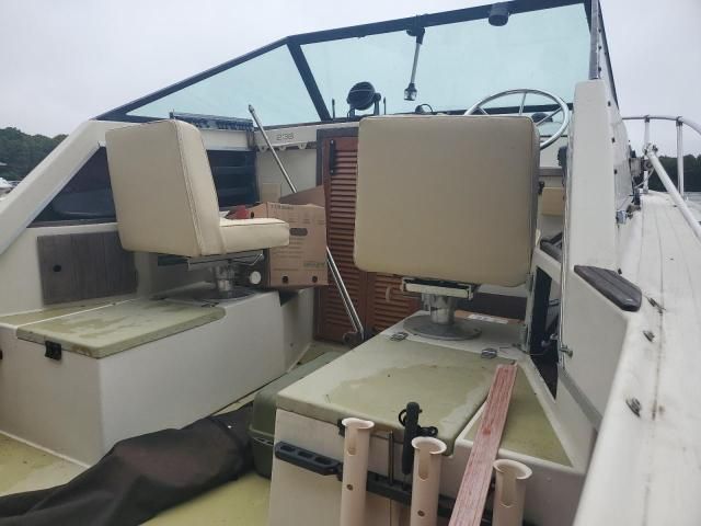 1975 Robalo Boat