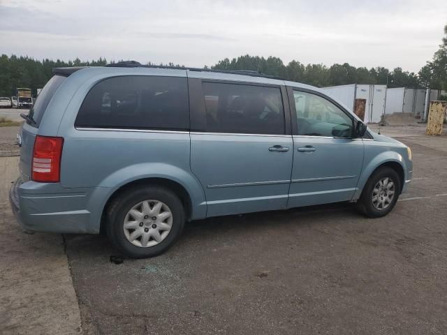 2009 Chrysler Town & Country LX