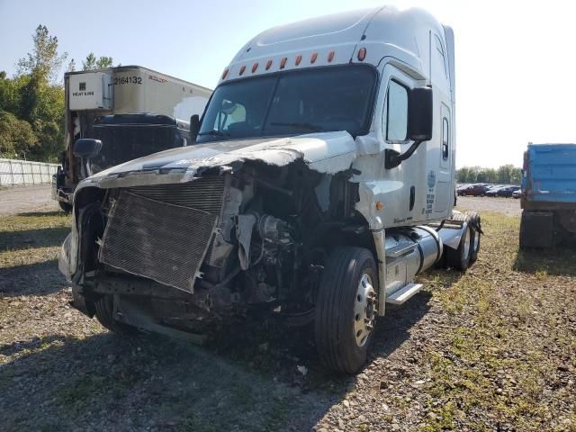 2012 Freightliner Cascadia 125