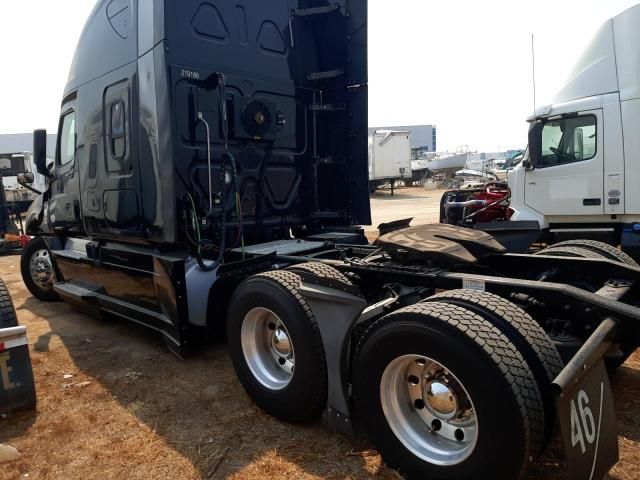 2019 Freightliner Cascadia 126