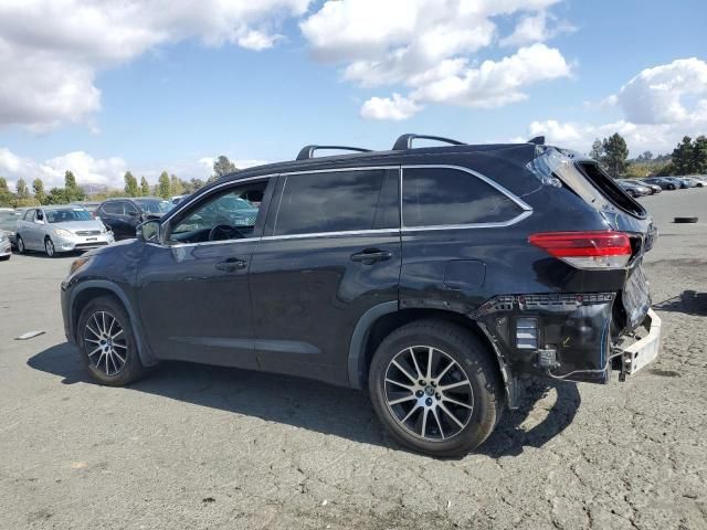 2017 Toyota Highlander SE