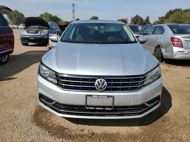 2017 Volkswagen Passat SE