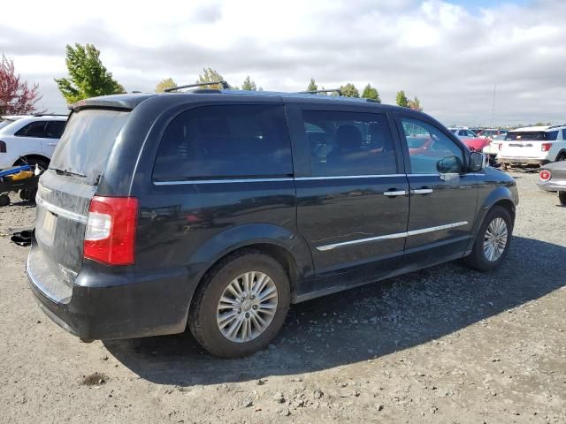 2012 Chrysler Town & Country Limited