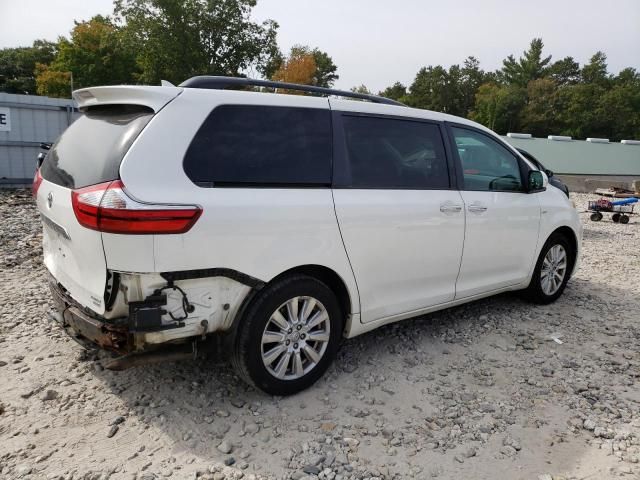 2017 Toyota Sienna XLE