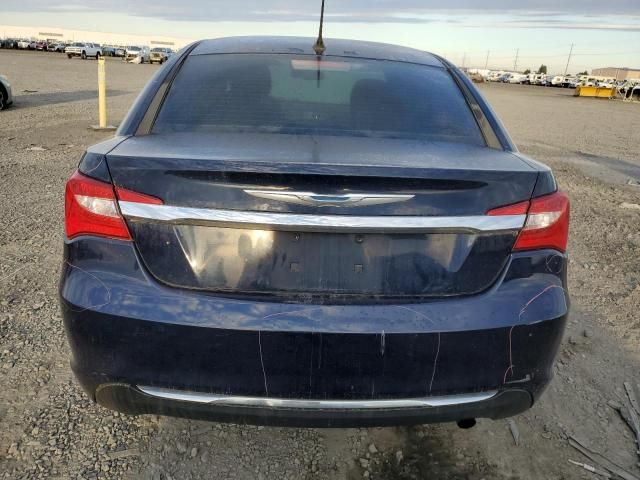 2013 Chrysler 200 Touring