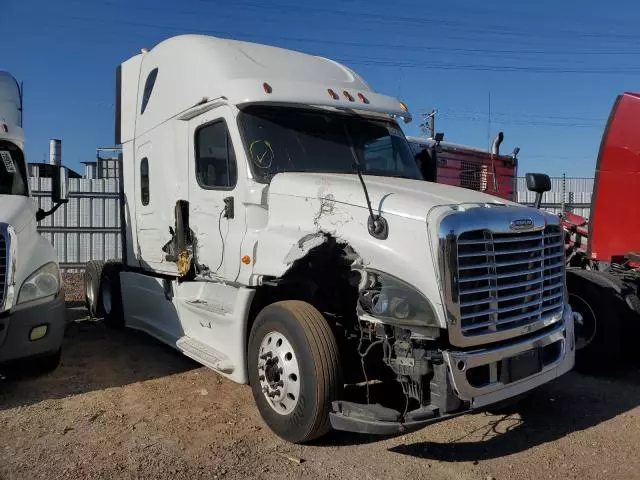 2014 Freightliner Cascadia 125