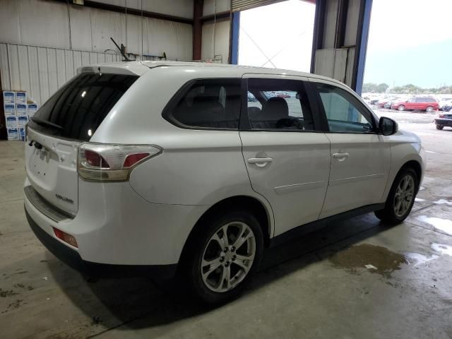 2014 Mitsubishi Outlander SE