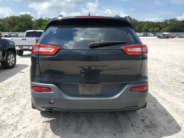 2016 Jeep Cherokee Sport