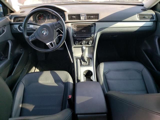 2014 Volkswagen Passat SE