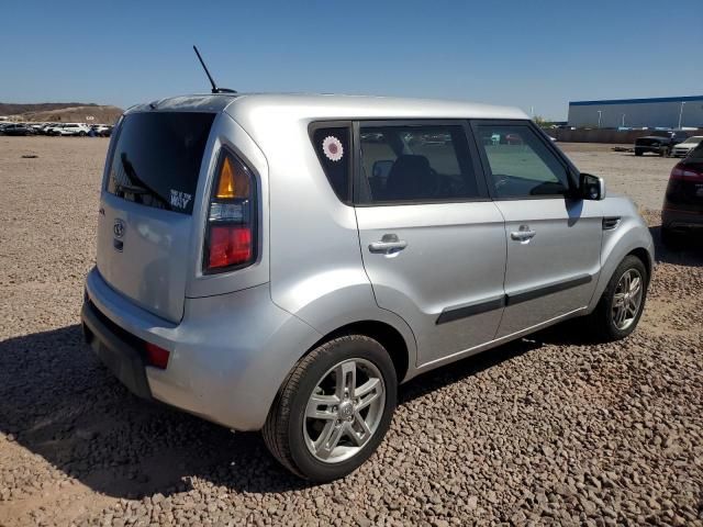 2011 KIA Soul +