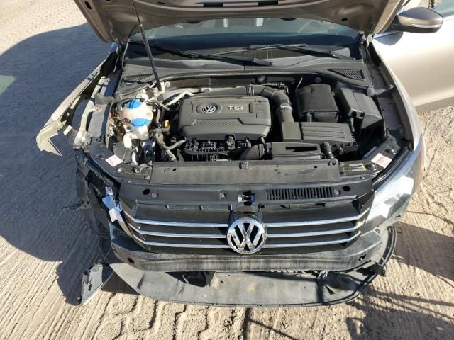 2015 Volkswagen Passat S