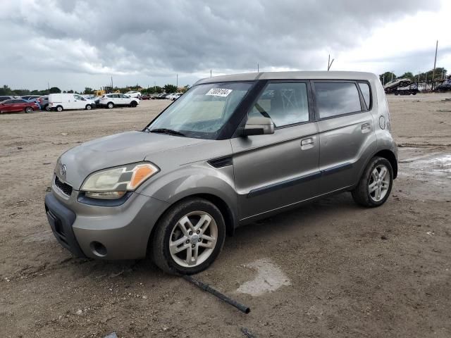 2010 KIA Soul +