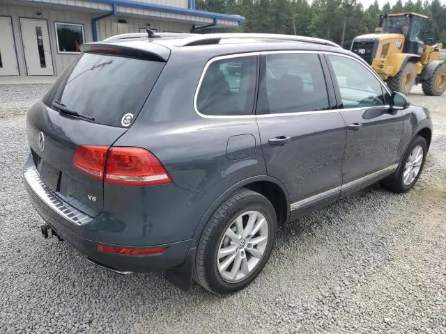 2014 Volkswagen Touareg V6