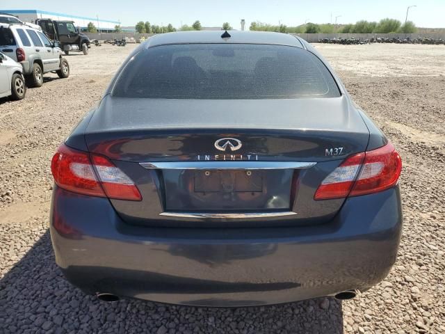 2011 Infiniti M37