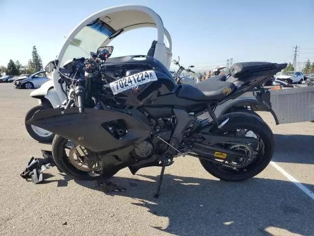 2024 Yamaha YZFR7