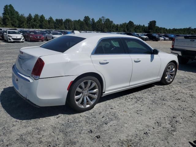 2019 Chrysler 300 Touring