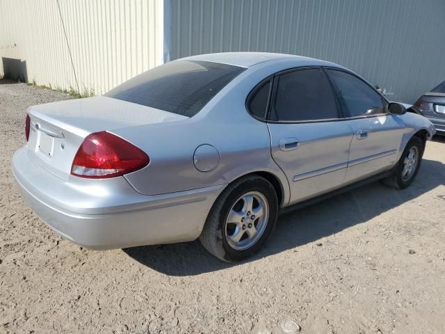 2005 Ford Taurus SE