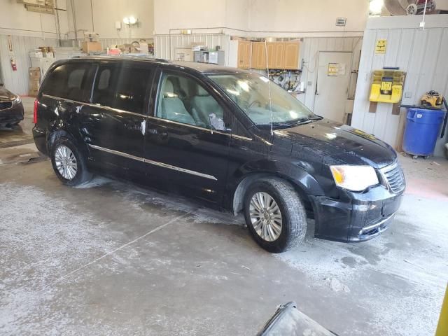 2013 Chrysler Town & Country Limited