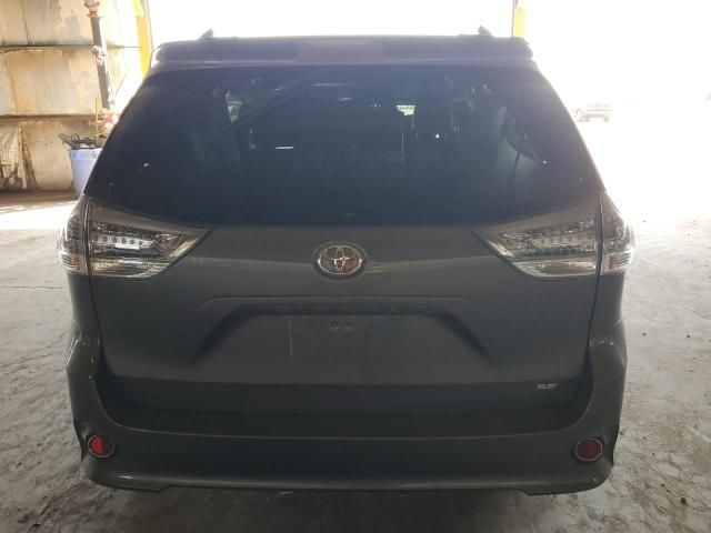 2015 Toyota Sienna Sport