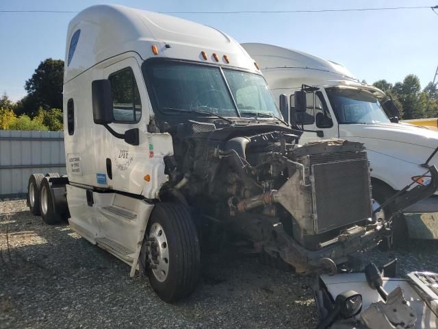 2014 Freightliner Cascadia 125