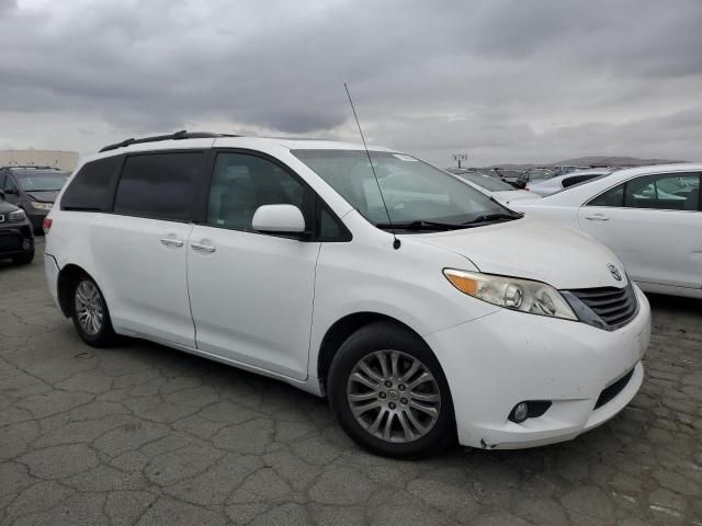 2014 Toyota Sienna XLE