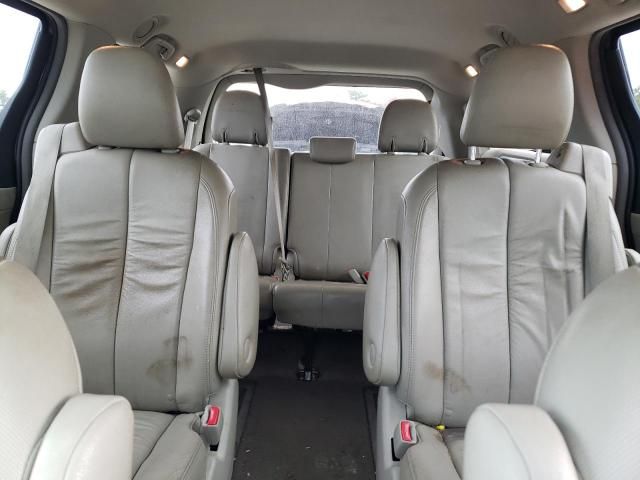 2014 Toyota Sienna XLE