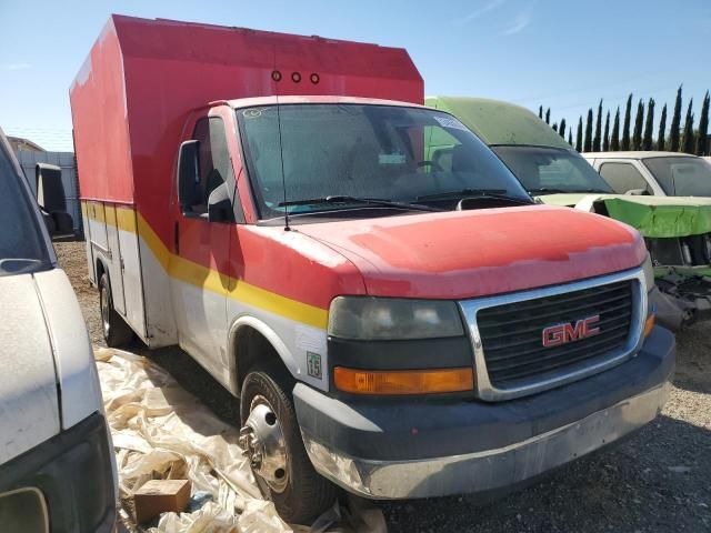 2005 GMC Savana Cutaway G3500