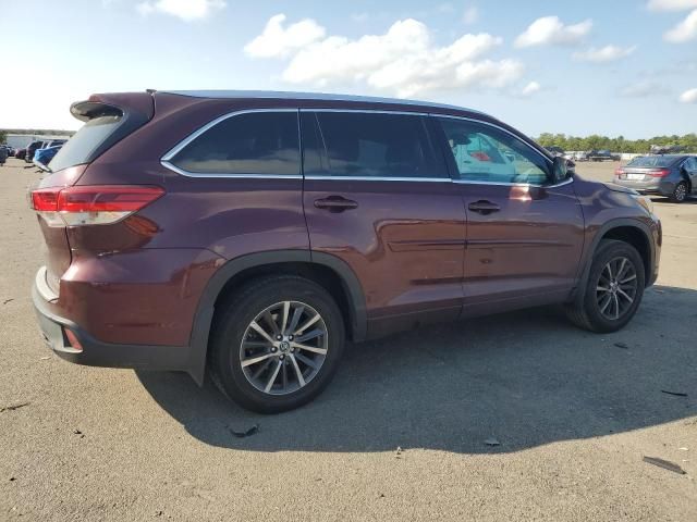 2018 Toyota Highlander SE