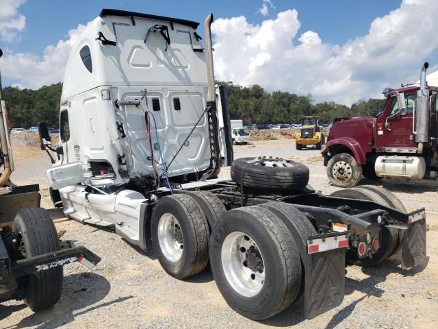 2012 Freightliner Cascadia 125