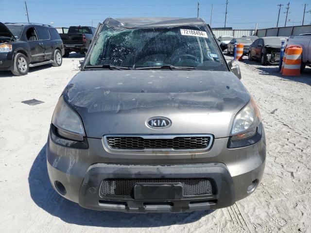 2011 KIA Soul +