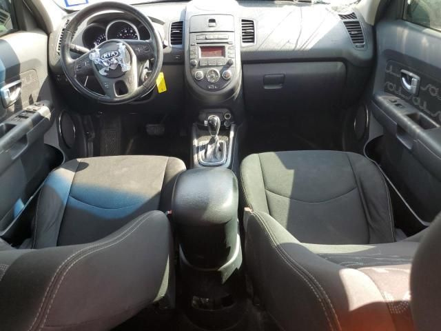 2013 KIA Soul +